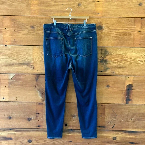 24 / Plus Size - Good American Dark Wash Stretch Fit Good Legs Jeans NEW 1206HP - Picture 3 of 4